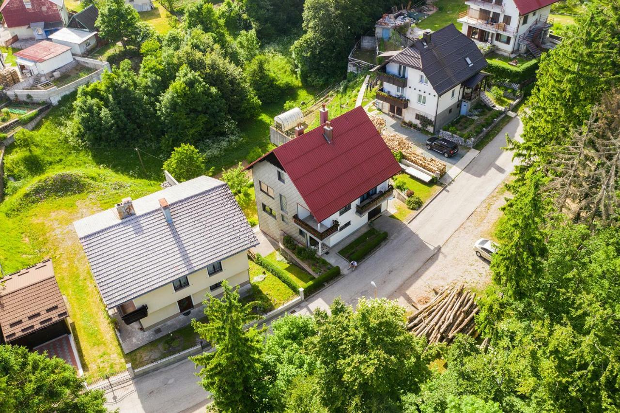 Apartman Japlenski Lägenhet Delnice Exteriör bild